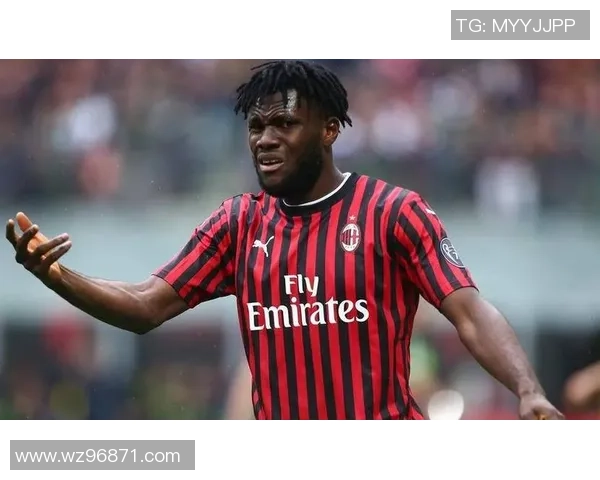 足球球星谜题解密：谁是足坛巨星背后的神秘人物